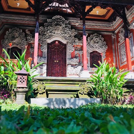 Local Family House Hotel Gianyar  Exterior photo