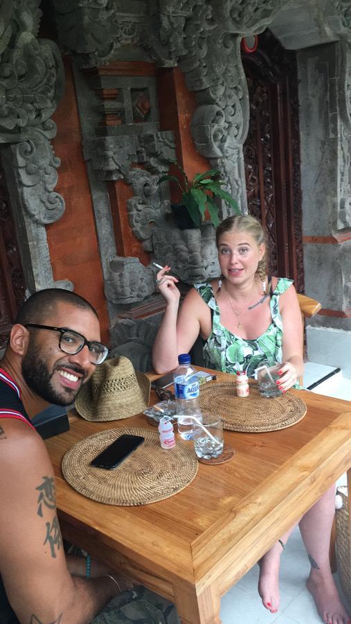 Local Family House Hotel Gianyar  Exterior photo