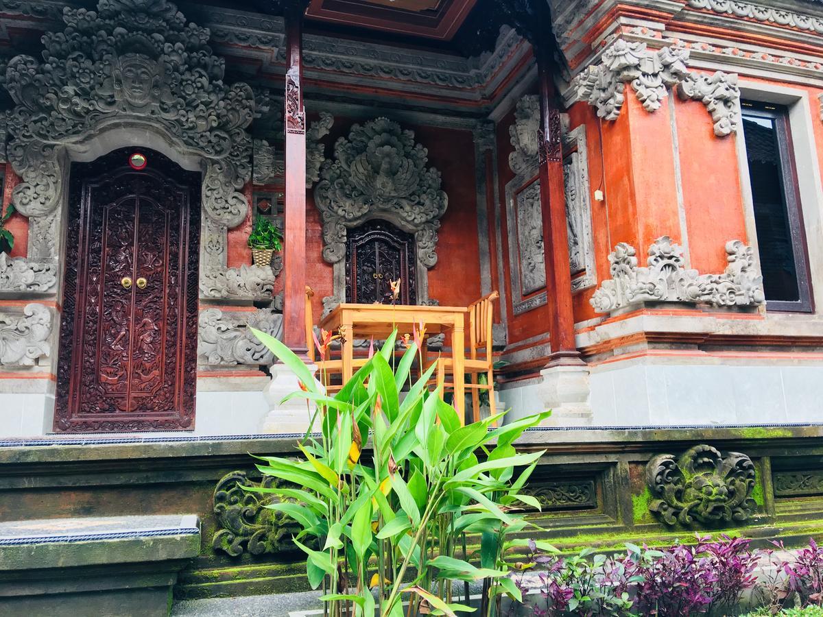 Local Family House Hotel Gianyar  Exterior photo