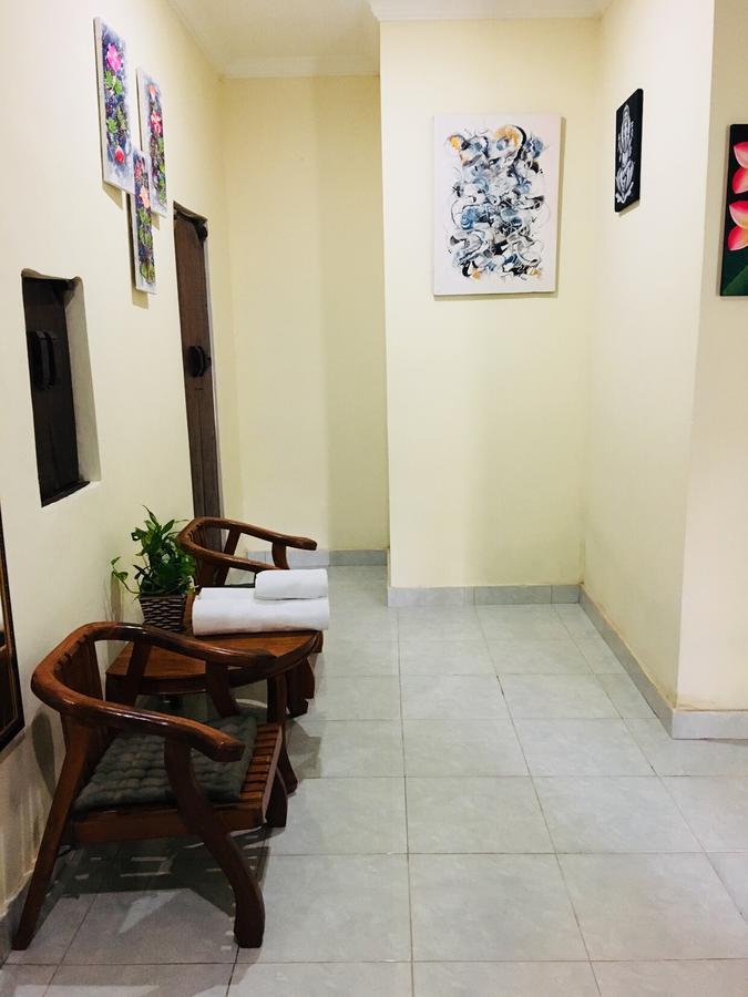 Local Family House Hotel Gianyar  Exterior photo