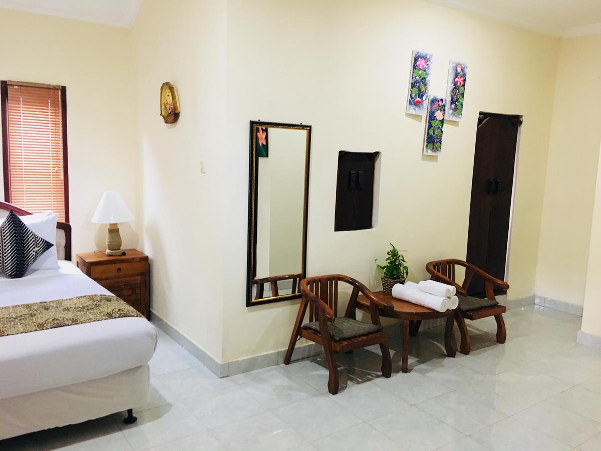 Local Family House Hotel Gianyar  Exterior photo
