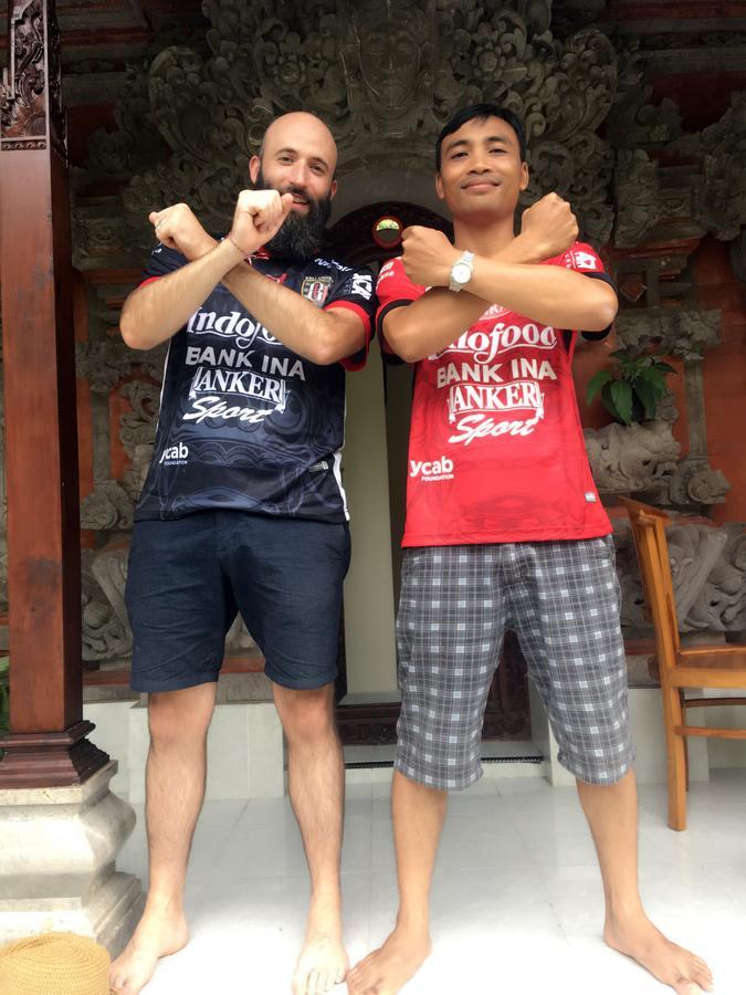 Local Family House Hotel Gianyar  Exterior photo
