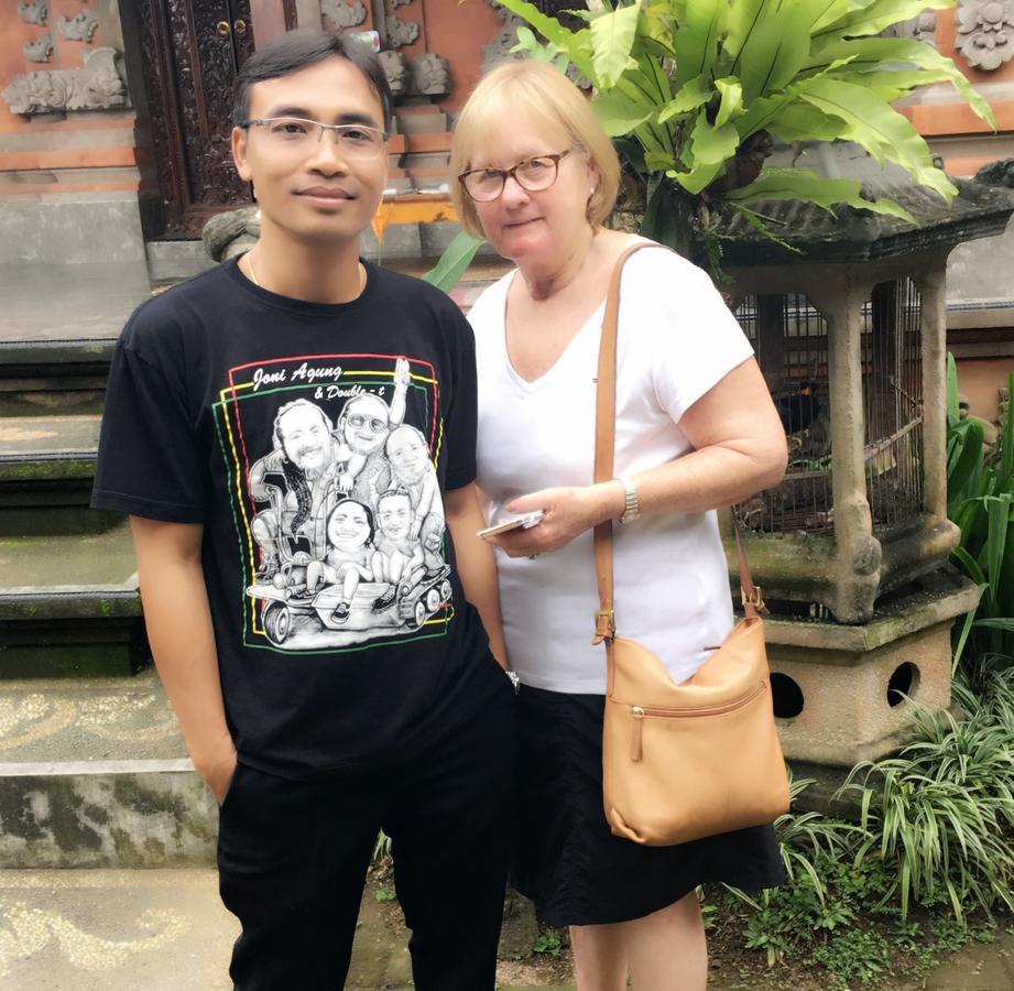 Local Family House Hotel Gianyar  Exterior photo