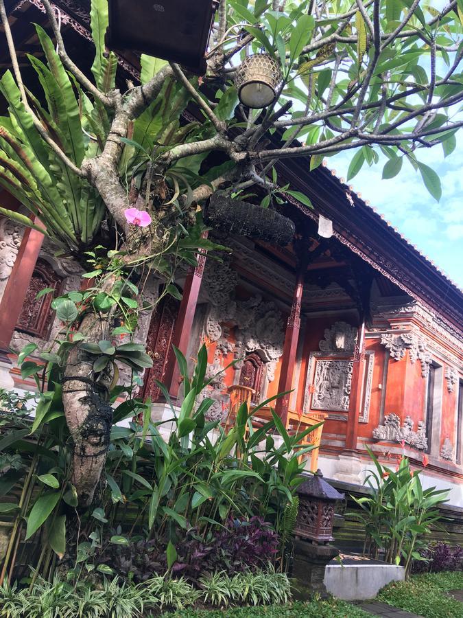 Local Family House Hotel Gianyar  Exterior photo